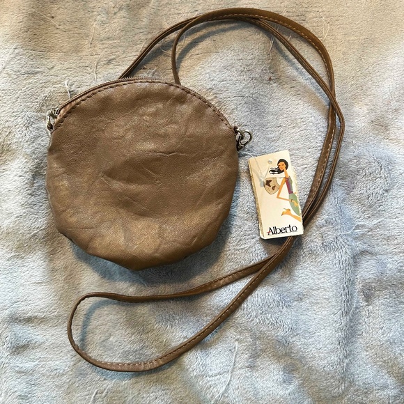MINI PURSE, LEATHER, FLOWER SHAPE, TAUPE, ROUND, TOP ZIPPER, LONG STRAP, LINED, - Picture 2 of 3